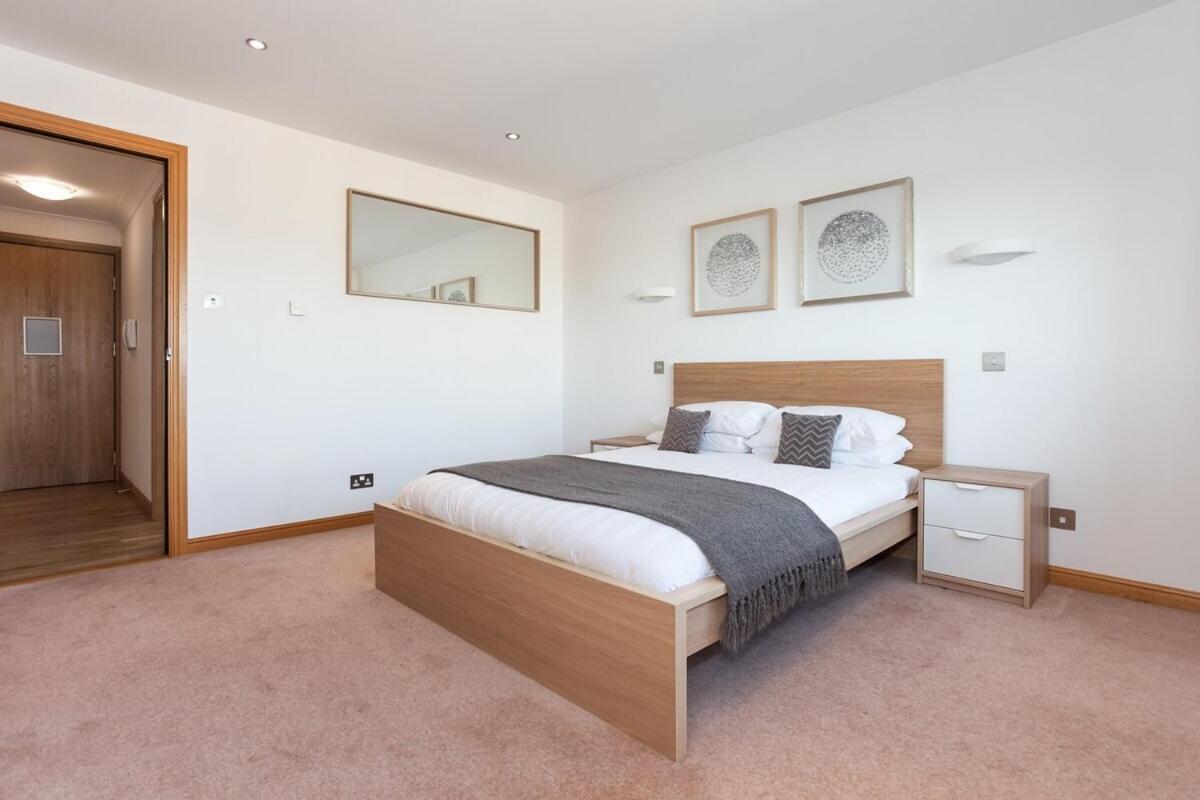 Executive 3 Bed Apartment 阿伯丁 外观 照片