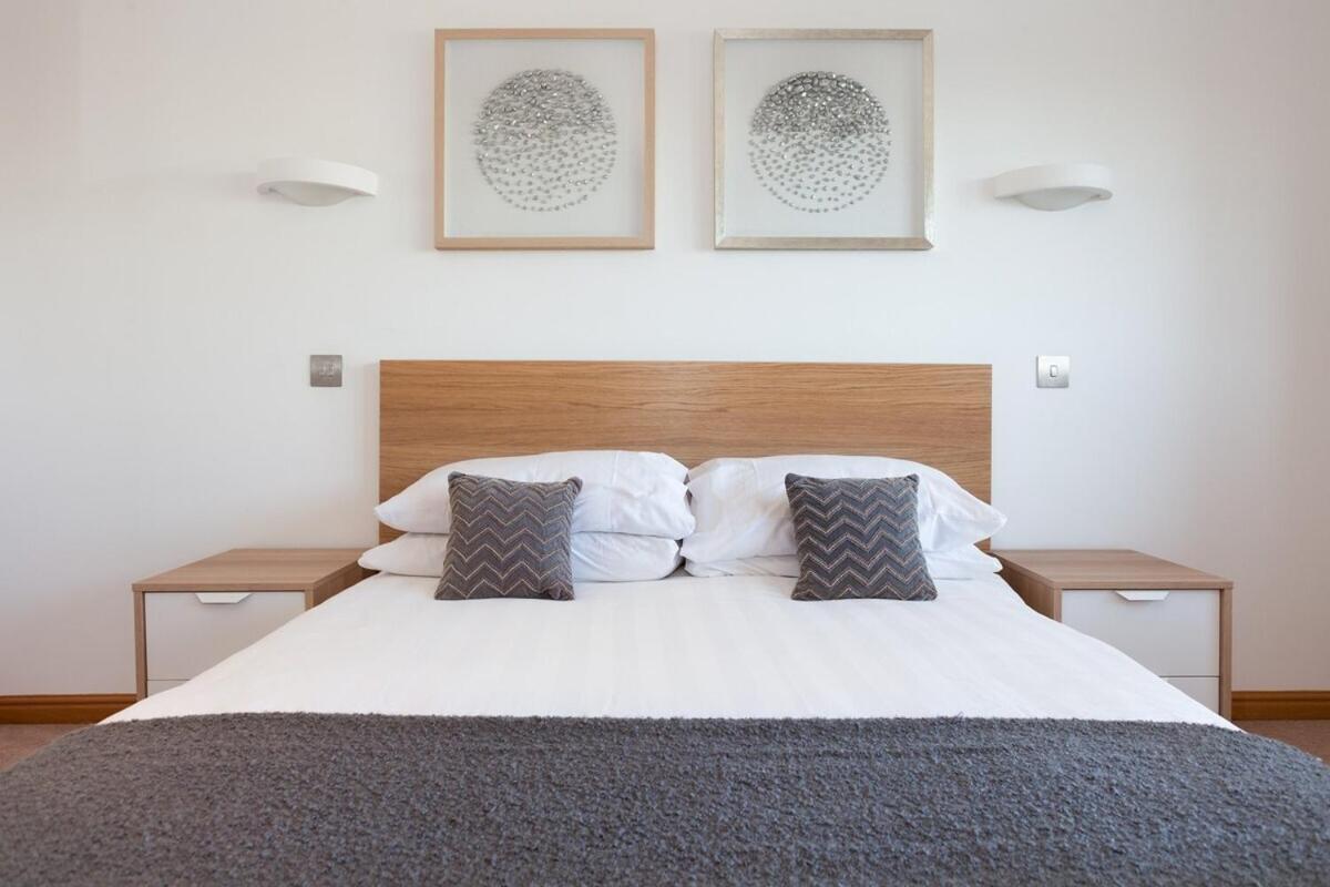 Executive 3 Bed Apartment 阿伯丁 外观 照片